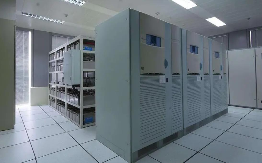 庆城UPS 电源的分类