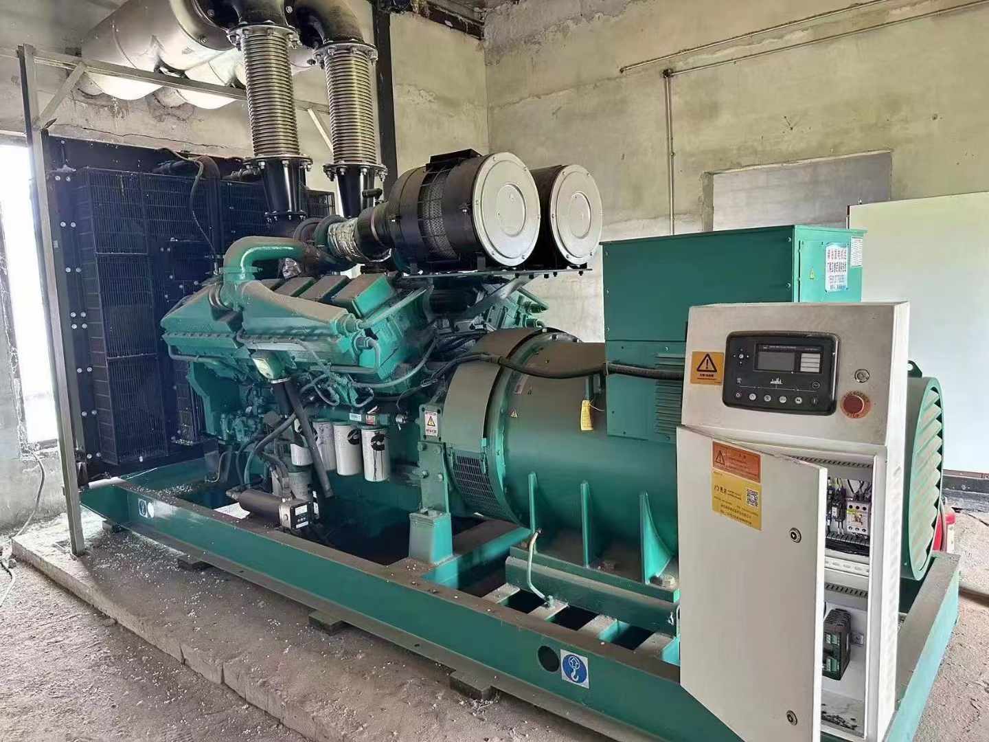 庆城无功补偿装置的性能评估需要考虑哪些因素？