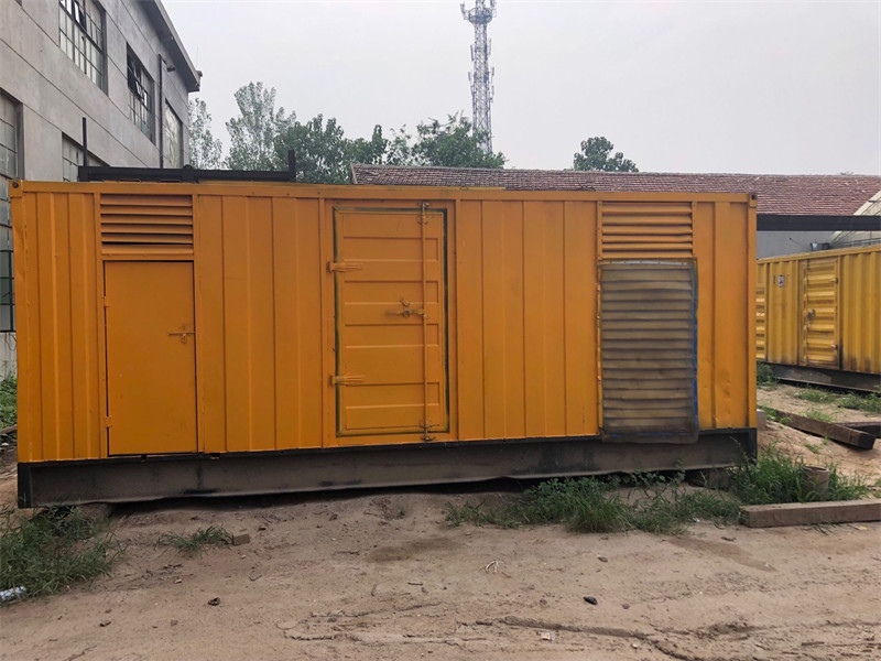 庆城发电机出租进行负载测试时，电瓶电量不足的具体判断标准是什么？