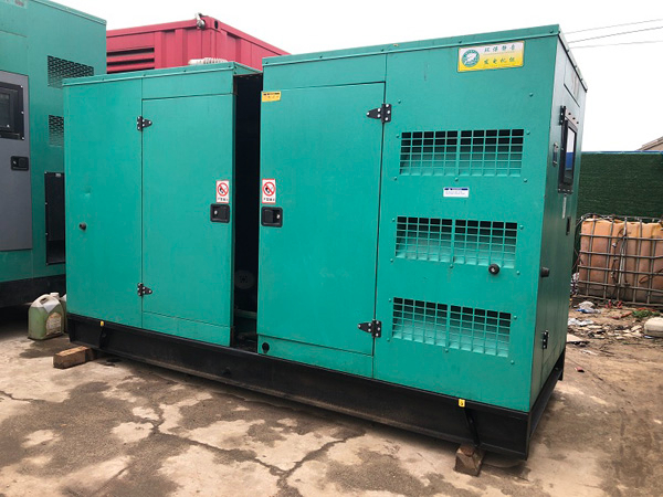 庆城怎样合理控制磷酸铁锂蓄电池的充放电倍率以延长其使用寿命？